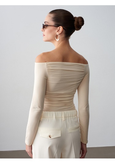 Dilvin 32675 Omuzları Açık Top-taş