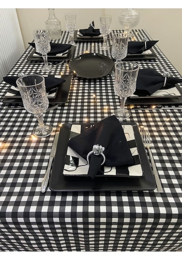Sıvı Geçirmez Dertsiz Masa Örtüsü Kareli Desen Siyah