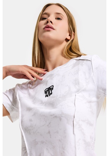 Itsbasic Kadın Beyaz W5 Özel Kumaş Elastan Crop Top