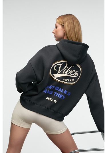 Grımelange Luxe Kadın Renk Nakışlı Ve Arkası Baskı Detaylı Kapüşonlu Antrasit Sweatshirt Antrasit