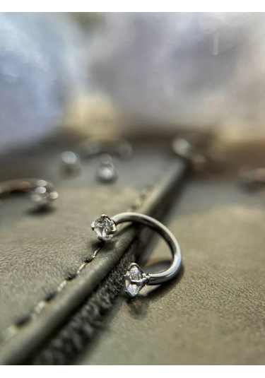 Hok's Love Burunseptum Septum Halkalı Daimi Piercing, Kulaksmile Uzdehka Kıkırdakçı. 173780655 Gri