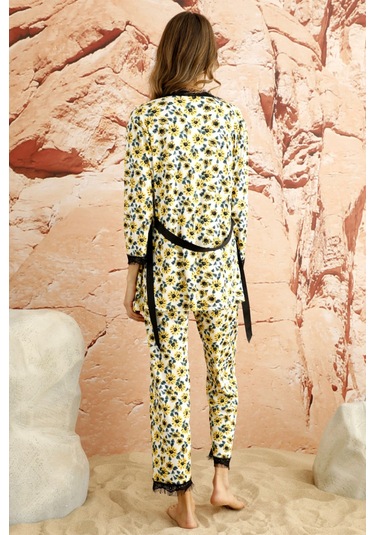 Sabahlıklı Dantel Detaylı Pegasus Kadın Pijama Takımı-çeyizlik Takım- Geniş Beden Aralığı Sarı