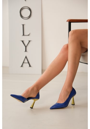 Scarlet Saks Mavi Kırışık Rugan 8cm Topuk Boyu Günlük Kullanım Stiletto Saks Mavi