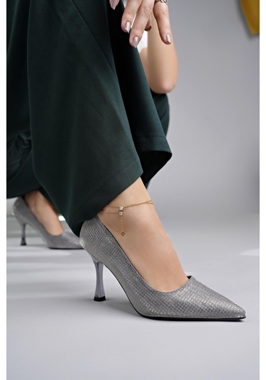 Muggo Yowel Garantili Sivri Burun Kadın Topuklu Stiletto Ayakkabı Platın