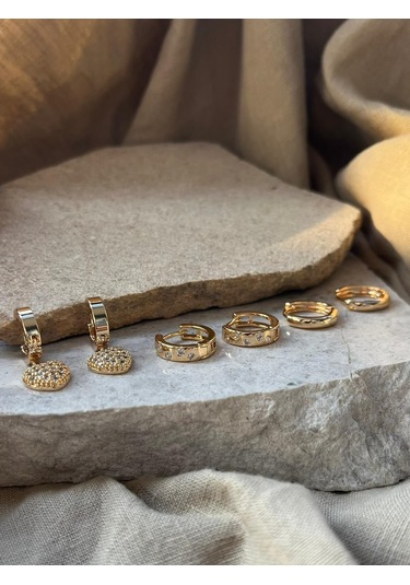 Altın Renkli Kalpli Yuvarlak Altılı Küpe Çok Renkli