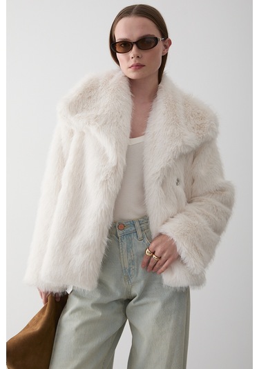 Beyaz Britney Kürk - 8900 Beyaz