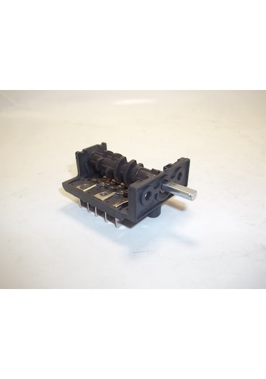 Çevirmeli Polyemit Fırın Anahtarı Beşli Soketli