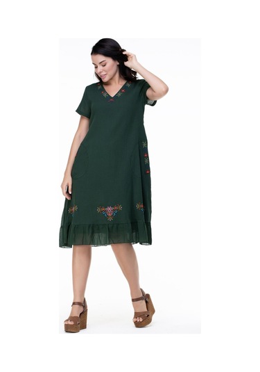 Kısa Kol Şile Bezi Mehtap Midi Boy Nakış Detaylı Elbise Yeşil