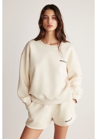 Jennıfer Kadın Organik Pamuklu Nakışlı Yuvarlak Yakalı Oversize Vanilya Sweatshirt