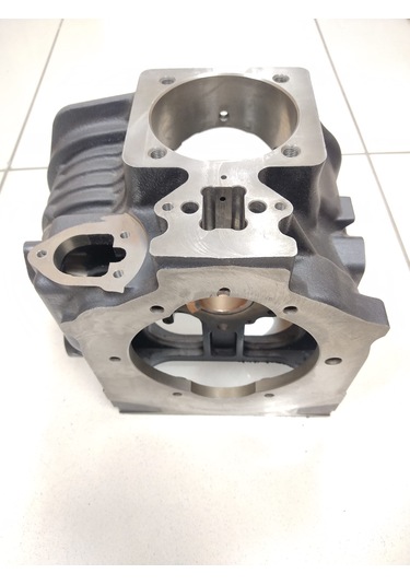 Antor/lombardini Ad820bs 17hp Motor Gövdesi