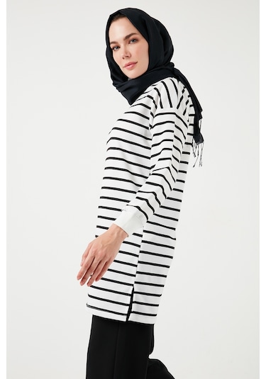 Lela Modest Çizgili Pamuklu Regular Fit Bisiklet Yaka Bayan Tunik 5865784 Beyaz Lela Modest Çizgili Pamuklu Regular Fit Bisiklet Yaka Bayan Tunik 5865784 Beyaz