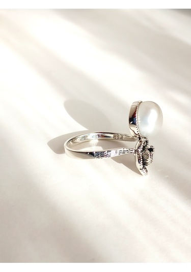 Gümüş Beyaz İnci Markazit Taşlı Gül Tasarım Kadın Yüzük