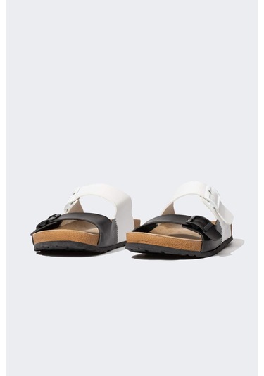 DeFacto Erkek Düz Taban Çift Bantlı Suni Deri Terlik C3754AX24HSKR1