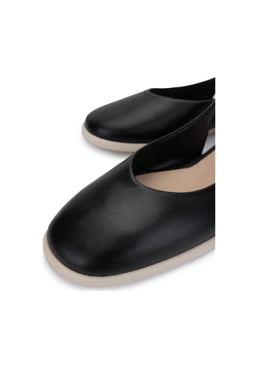 Tamer Tanca Kadın Hakiki Deri Siyah/krem Babet Ayakkabı 961 11940 Bn Ayk Y25 Sıyah/krem Siyah Krem