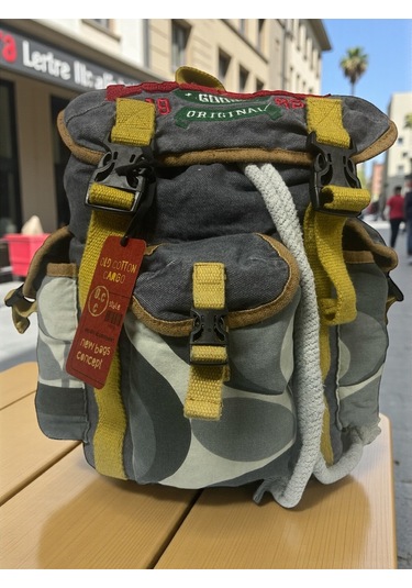 Kaliteli Tek Gözlü Vintage Disayn Unisex Sırt Günlük Okul Gezi Kamp Trekking Çantası Kc Ahtapot Bag Gri Kaliteli Tek Gözlü Vintage Disayn Unisex Sırt Günlük Okul Gezi Kamp Trekking Çantası Kc Ahtapot Bag Gri