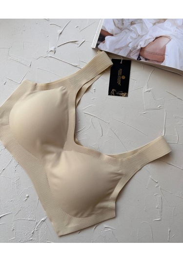 Carla Balensiz Dikişsiz Push-up Invisible Ice-silk Görünmez Süt Ten Rengi