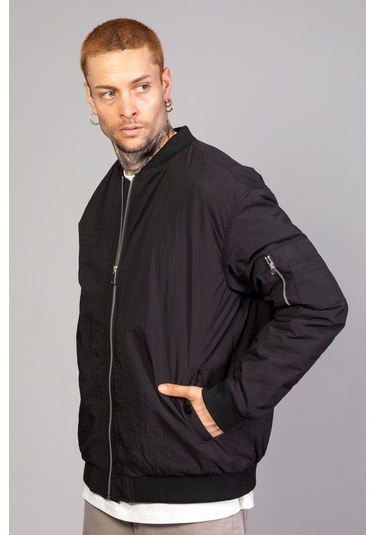 Siyah Regular Fit /krinkıl Kumaş İçi Kapitone Pilot Erkek Cek... Siyah