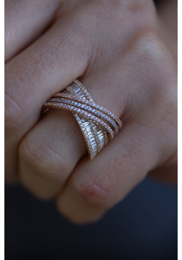 Yenigün Kuyumculuk 14 Ayar Altın Üç Renkli Baget Sarmalı Yüzük Yzk26575