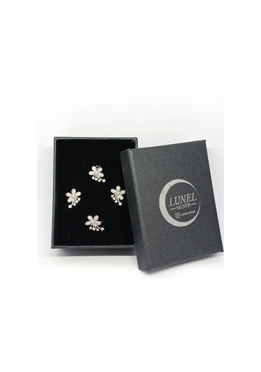 Çiçek Ve Taş Detaylı Gümüş Takı Seti - Kolye Ucu, Küpe Ve Yüzük - Zarif Ve Işıltılı Tasarım Gümüş