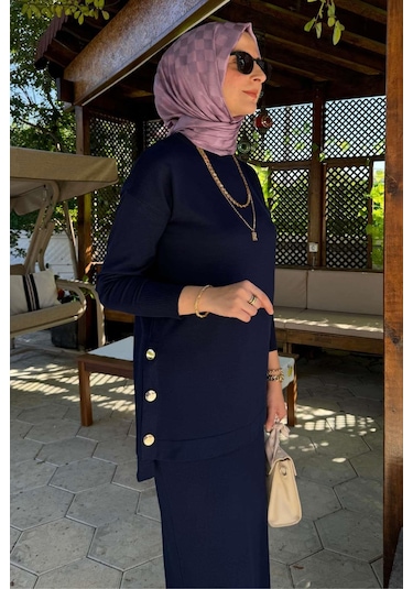 Rabia Şamlı Sezen Triko Takım Lacivert Çok Renkli