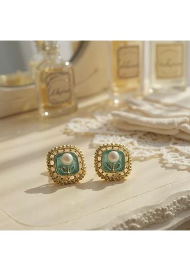 Çiçek Tasarımlı İncili Küpe Çok Renkli