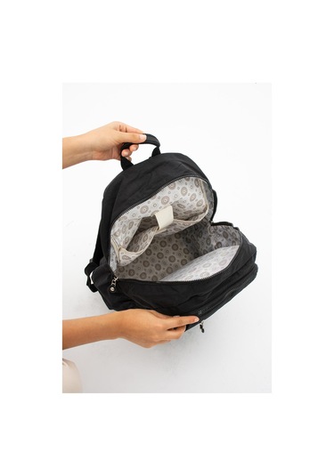 Ultra Hafif Çok Cepli Su Geçirmez Sırt Çantası Unisex Siyah Model: 571-2e - Siyah