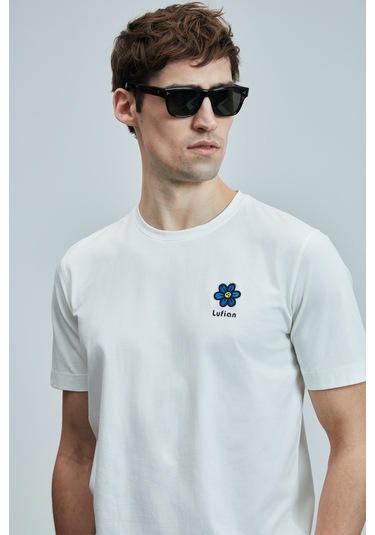 Lufian Erkek Peace Modern Grafik T-shirt 111020246 Kırık Beyaz KIRIK BEYAZ Lufian Erkek Peace Modern Grafik T-shirt 111020246 Kırık Beyaz KIRIK BEYAZ