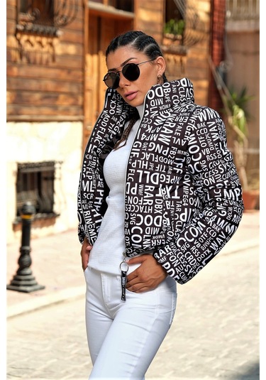 Kadın Siyah Beyaz Yazılı Dik Yaka Kısa Şişme Mont