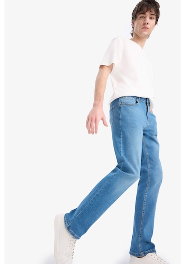 DeFacto Sergio Regular Fit Normal Kalıp Normal Bel Boru Paça Jean Pantolon E7024AX25SPNM28