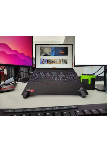 3d Laptop Standı