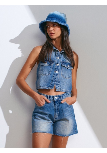 Dilvin Paçası Kesik Denim Şort Tint