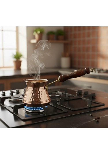 Ludıa İşlemeli Ahşap Saplı El Yapımı Eskitme Bakır Cezve M1