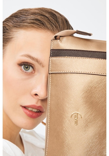 Deri Company Kadın Basic Clutch Çanta Düz Desenli Şeritli Logolu Altın Kahverengi (4006A-K) 214012 Altın