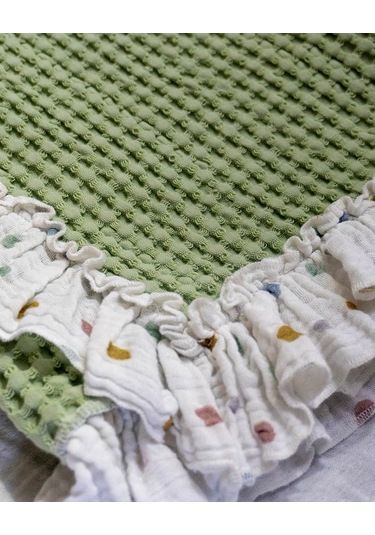 Waffle Kumaş Müslin Fırfır Detaylı Örtü 90x100 CM Pamuk Yumuşacık ve Çok Amaçlı Yeşil