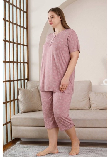 Kadın Gül Kurusu V Yaka Dantel Detay Viskon 3 Düğmeli Kısa Kol Yazlık Büyük Beden Kapri Pijama Gülkurusu