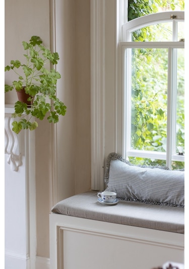 Fırfırlı Vintage Naturel Gri Çizgili Iskandinav Uzun 40x100 Kırlent Yastık İçi Dolgulu