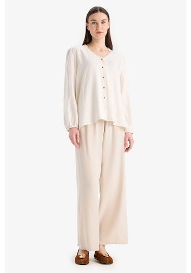 DeFacto Regular Fit Bisiklet Yaka Simli Kumaş Uzun Kollu Gömlek F0226AX25SPER105 DeFacto Regular Fit Bisiklet Yaka Simli Kumaş Uzun Kollu Gömlek F0226AX25SPER105