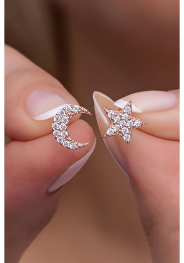 Nereze 925 Ayar Gümüş Minik Ay Yıldız Model Küpe