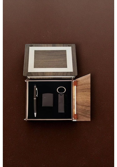 Hediye Kalem Anahtarlık Ve Çakmak Seti