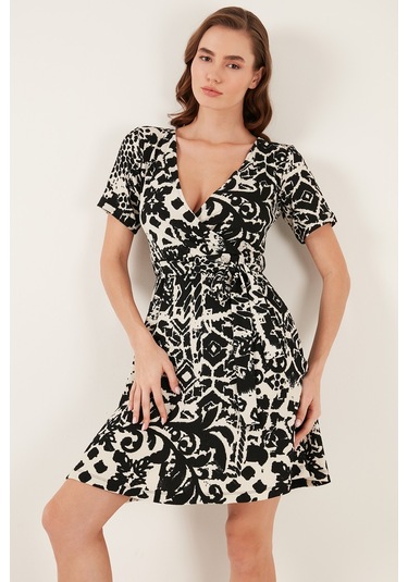 Lela Desenli Kruvaze Yaka Regular Fit Bayan Elbise 5865723 Siyah