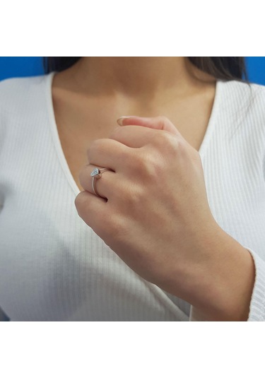 Lova 0,50 Karat Efektli Pırlanta Kalp Tektaş Yüzük - 1020431