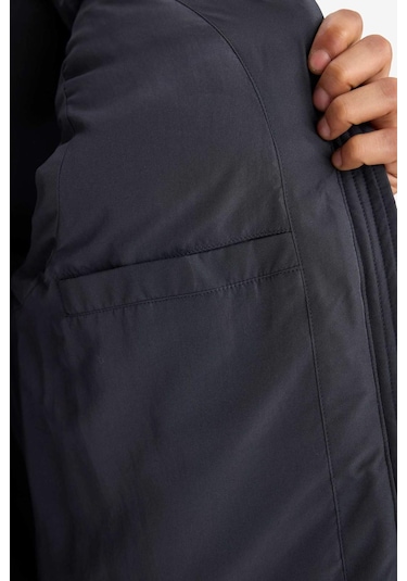 Defacto Defactofit Regular Fit Kapüşonlu Su Geçirmez Fermuarlı Şişme Yelek E9216ax25auar214 Antrasit