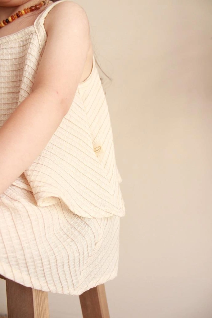 Bej Çizgili Volanlı Kız Askılı Ve Şort Takım KREM