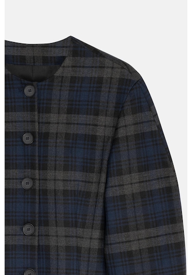 Kadın Lacivert Ekoseli Bisiklet Yaka Crop Blazer Lacivert