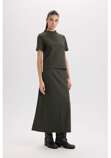DeFacto A Kesim Esnek Belli Basic Düz Normal Bel Maxi Etek D5407AX24AUKH70 Haki DeFacto A Kesim Esnek Belli Basic Düz Normal Bel Maxi Etek D5407AX24AUKH70 Haki