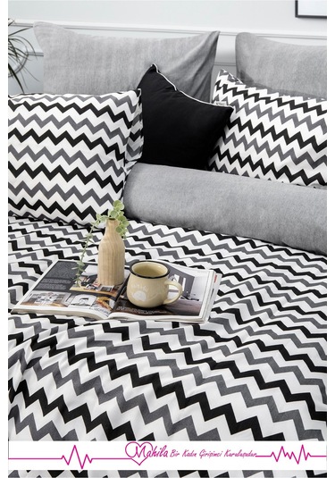 Battal Boy Lüks Pamuklu Nevresim Seti Beyaz Zikzak Desen Çok Renkli