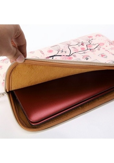 Ebitda Lisen 39x27,5x1,5 Cm 15,6 Dizüstü Bilgisayar Taşıma Çantası - Bej Karikatür Tasarım Çok Renkli