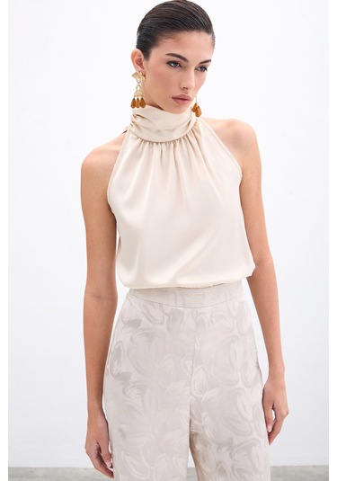 Boğazlı Kolsuz Bluz - Bej-135951 Bej