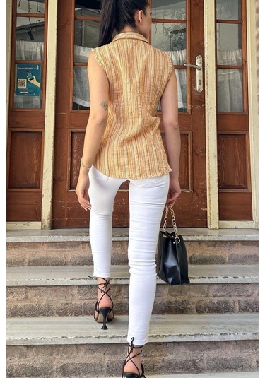 Kadın Hardal Çizgili Desen, Dokulu Bodrum Kumaş, Kolsuz Rahat Gömlek HARDAL