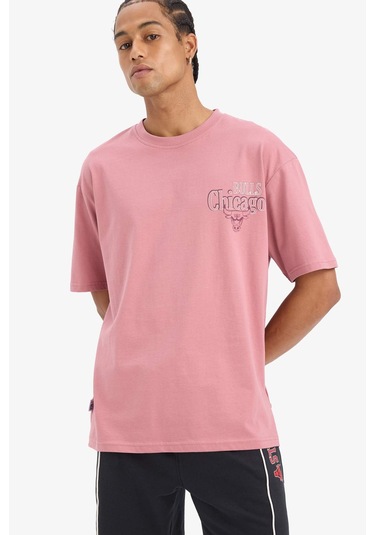 DeFactoFit NBA Chicago Bulls Boxy Fit Bisiklet Yaka Sırt Baskılı Kısa Kollu Tişört E2184AX25SMBR226